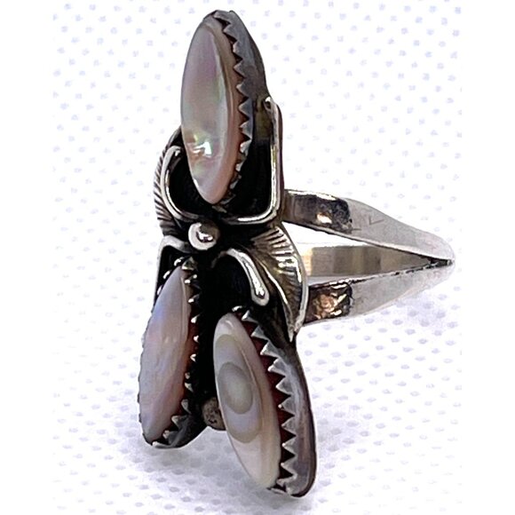 Native American Statement Signed LW Silver Mother Of Pearl Shell Ring Sz 5.5 VTG - Picture 15 of 16